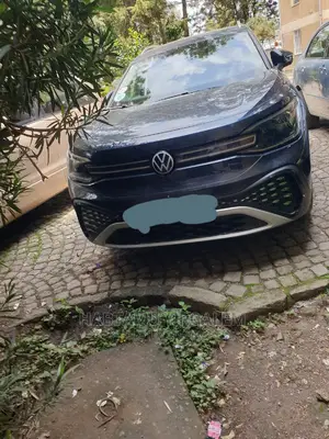 Volkswagen ID.6 2022 Blue