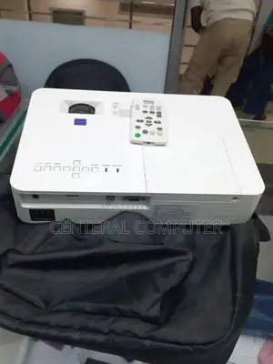 Sony VPL Dx 221 Projector