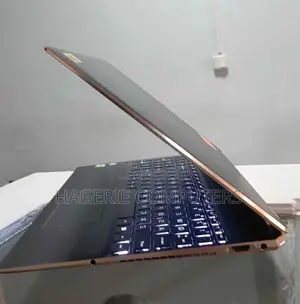 New Laptop HP Spectre X360 16GB Intel Core I5 SSD 512GB