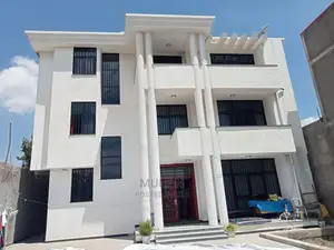 Furnished 6bdrm House in ወሰን አከባቢ, Yeka for sale