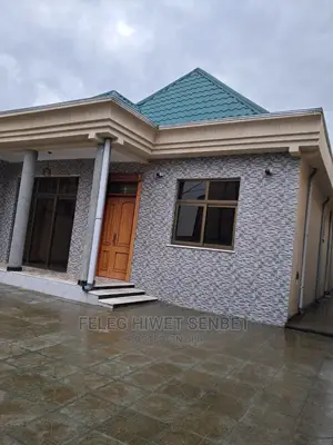 Furnished 5bdrm House in አአ, Bole for sale