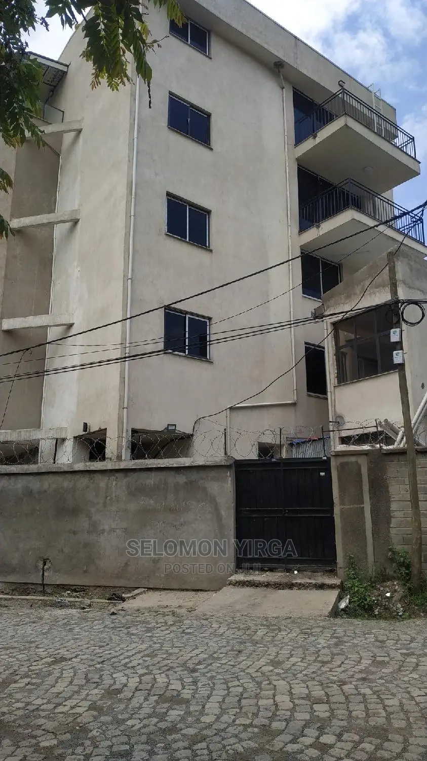10bdrm Duplex in Addis Abba, Bole for sale