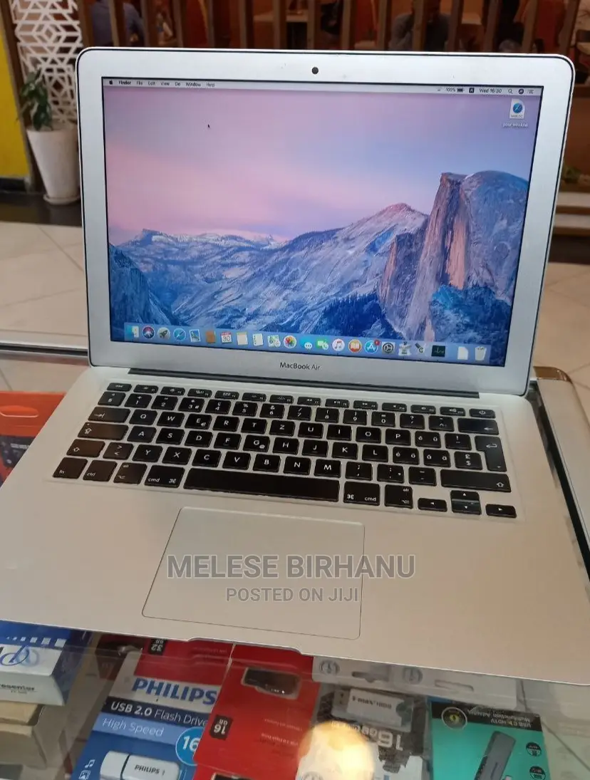 New Laptop Apple MacBook Air 2014 8GB Intel Core I7 SSD 512GB