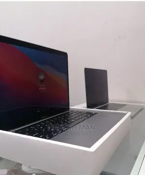 New Laptop Apple MacBook Pro M1 8GB SSD 256GB