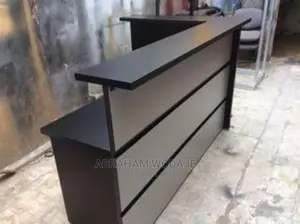 Smart Recaption Desk