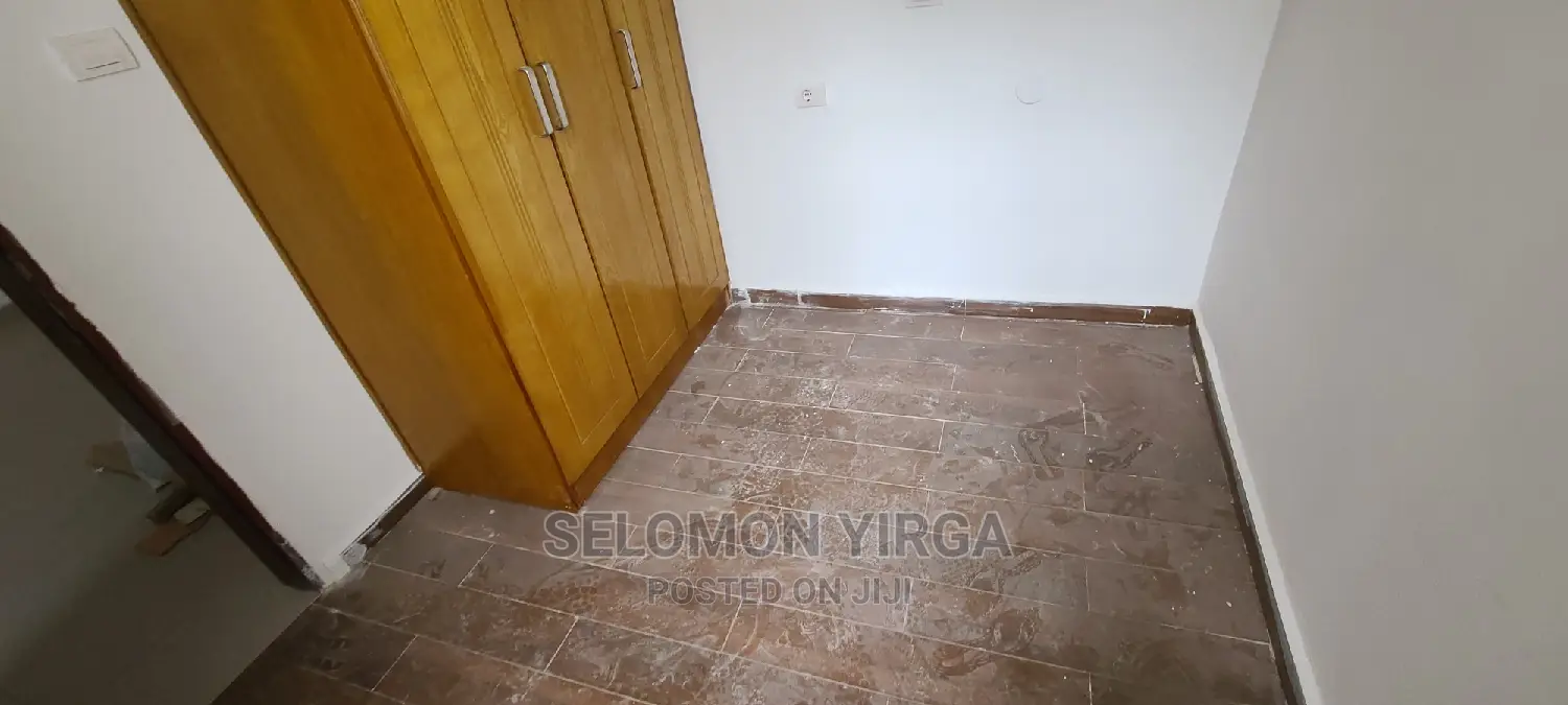 1bdrm Apartment in አድስ አበባ, Bole for sale