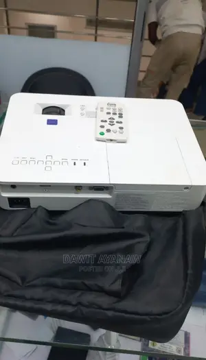 Sony Projector Dx_221