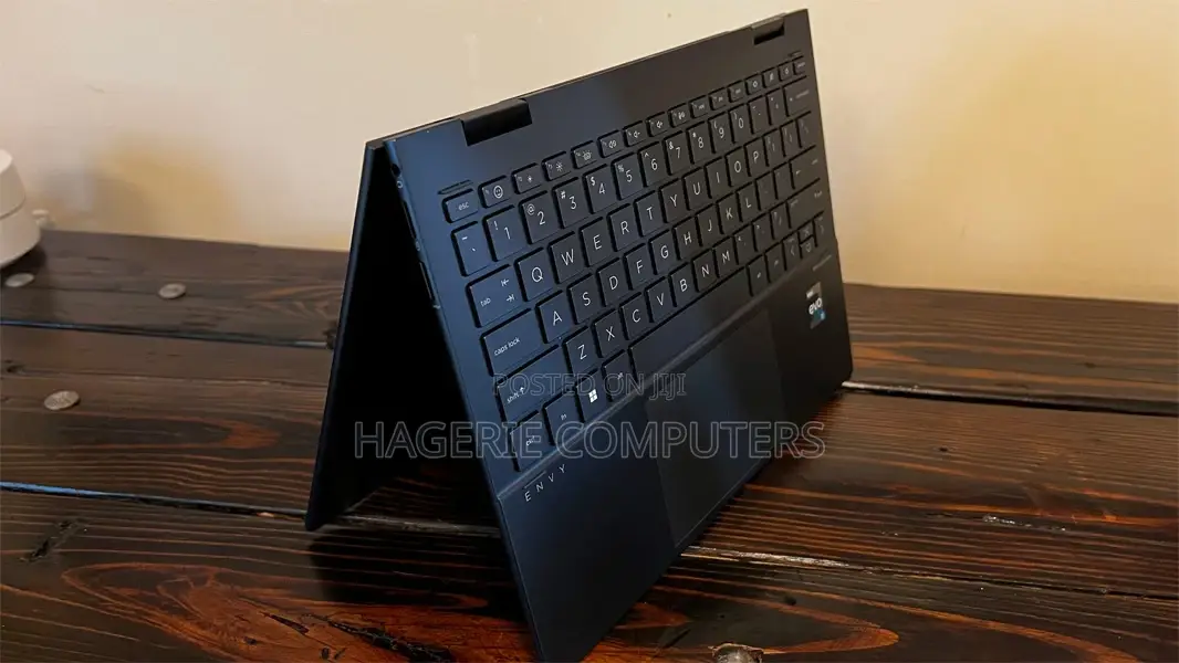 New Laptop HP Envy X360 16GB AMD Ryzen 7 SSD 1T