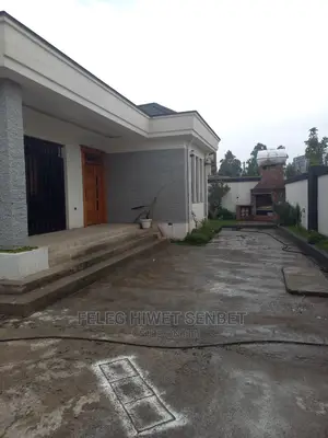 Furnished 6bdrm Villa in አአ, Bole for sale