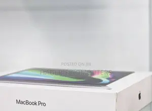 New Laptop Apple MacBook Pro 2016 8GB Apple M2 SSD 256GB
