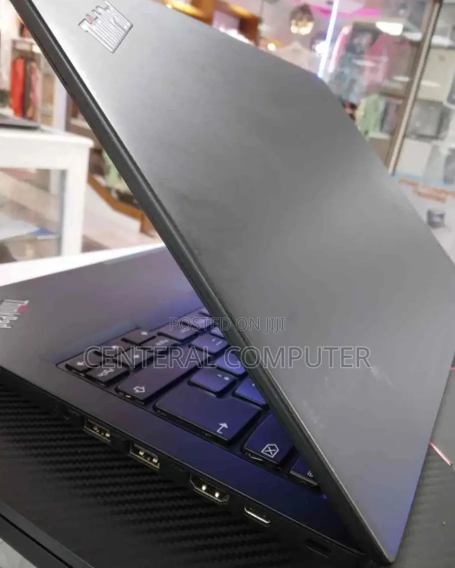 New Laptop Lenovo ThinkPad Yoga 8GB Intel Core i3 SSD 128GB
