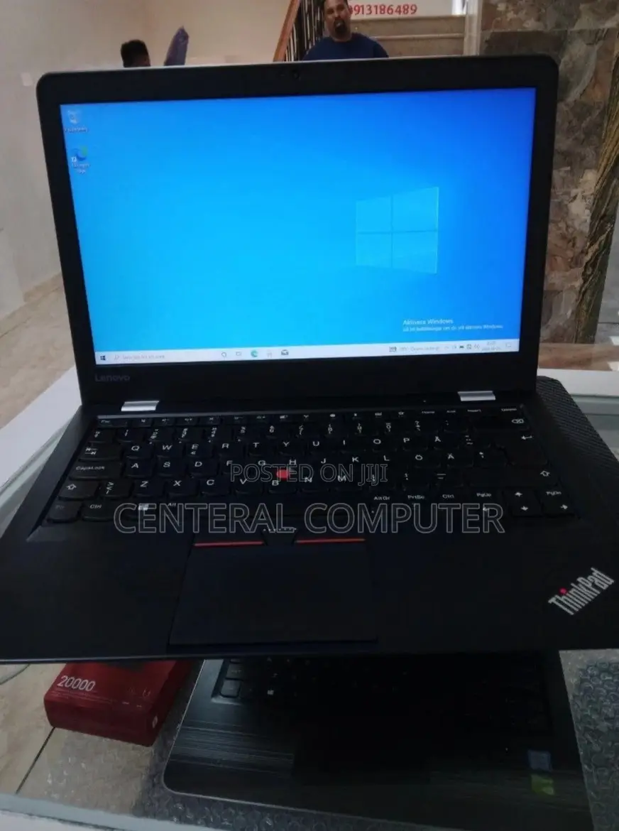 New Laptop Lenovo ThinkPad Yoga 8GB Intel Core i3 SSD 128GB