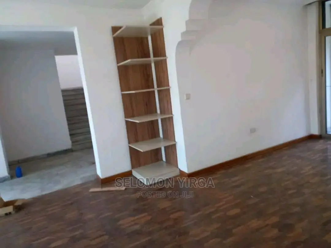 4bdrm House in አድስ አበባ, Bole for sale