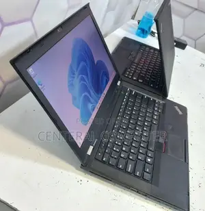 New Laptop Lenovo ThinkPad T430u 4GB Intel Core I5 HDD 500GB
