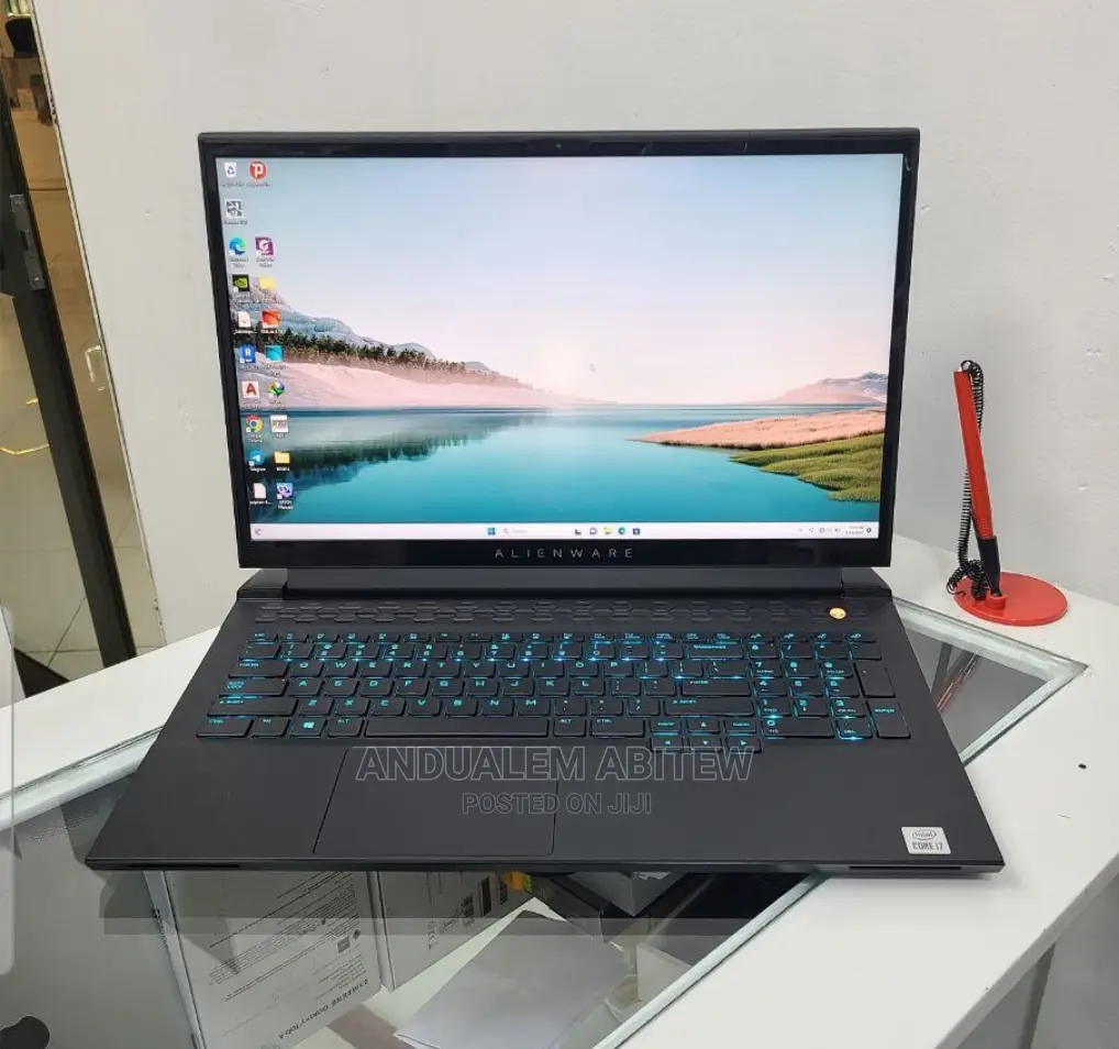 New Laptop Alienware M17x R2 32GB Intel Core I7 SSD 1T
