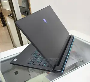 New Laptop Alienware M17x R2 32GB Intel Core I7 SSD 1T