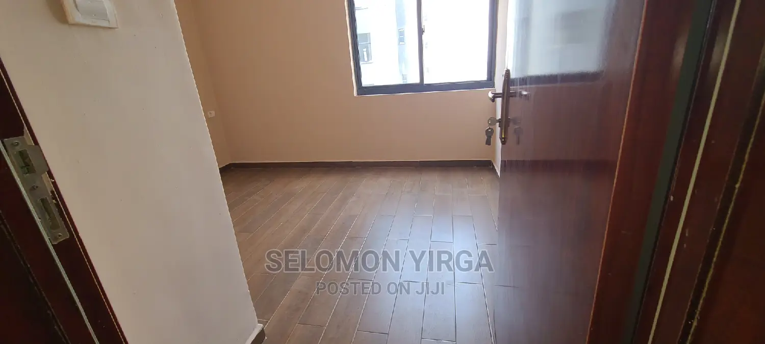 3bdrm Apartment in አድስ አበባ, Bole for sale
