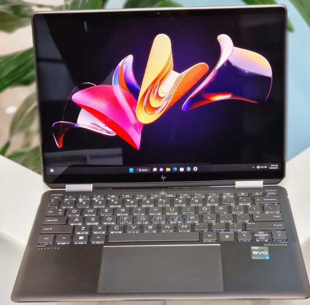 New Laptop HP Spectre 16GB Intel Core I7 SSD 1T
