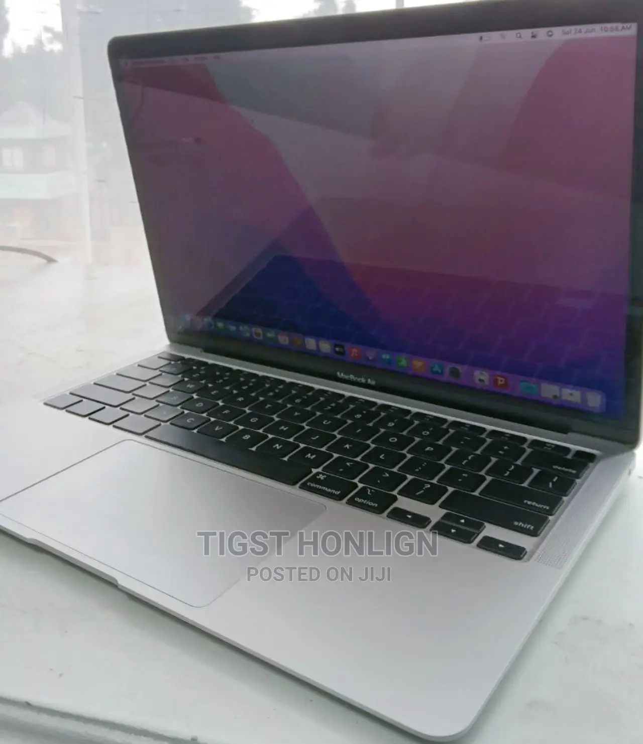 New Laptop Apple MacBook Air 8GB Apple M1 SSD 256GB