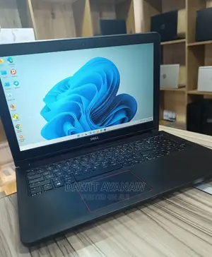 New Laptop Dell Inspiron 15 8GB Intel Core I7 SSD 512GB