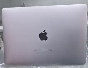 New Laptop Apple MacBook Pro 2017 8GB Intel Core i5 SSD 256GB