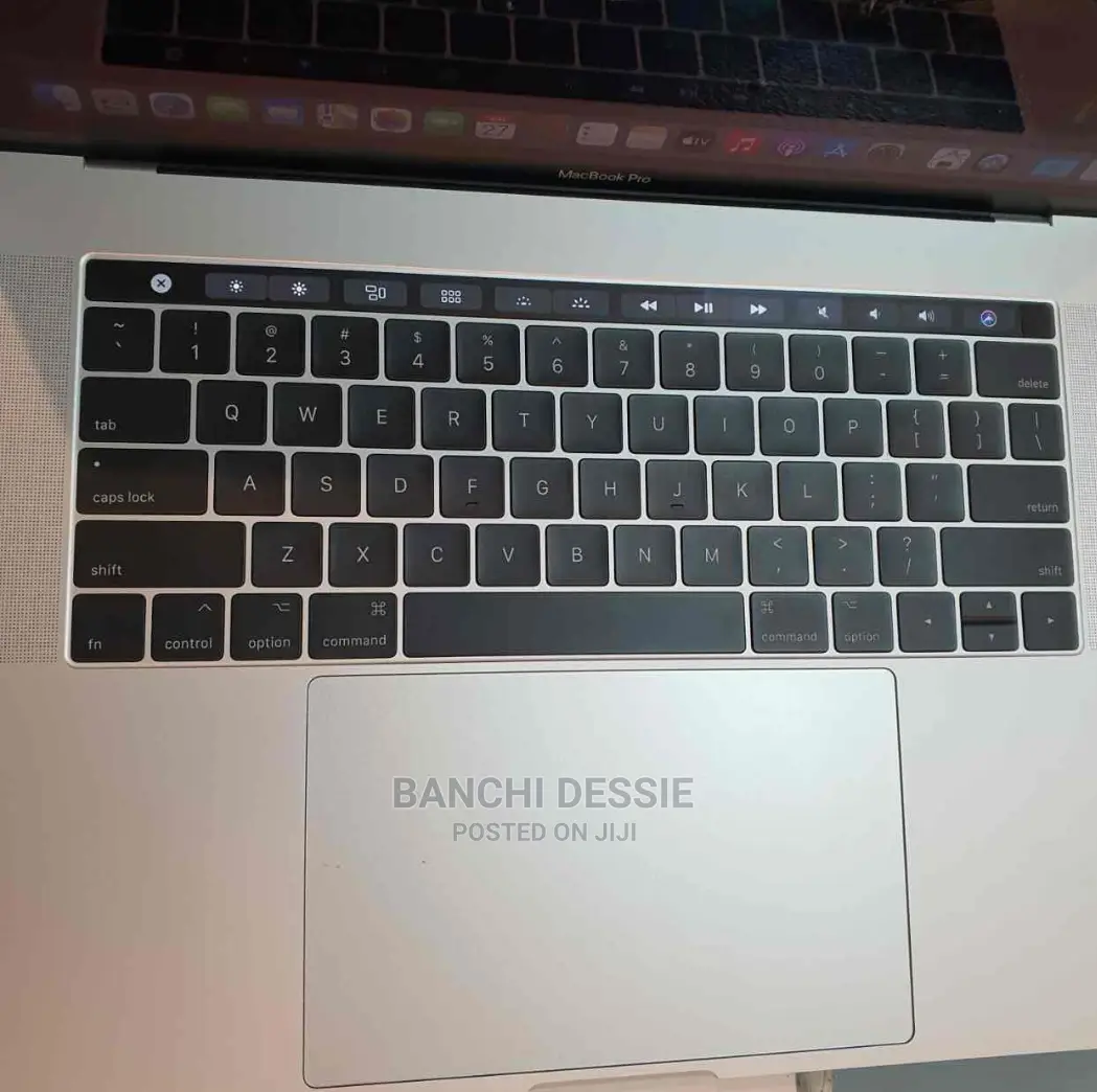 New Laptop Apple MacBook Pro 2017 16GB Intel Core I7 SSD 1T