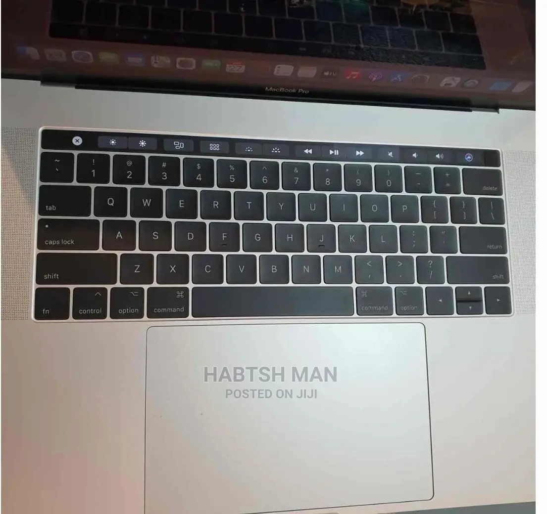 New Laptop Apple MacBook Pro 2017 16GB Intel Core I7 SSD 1T