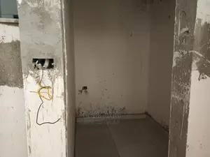 3bdrm Apartment in ብስራተ ገብርኤል Bsrate, Nifas Silk-Lafto for sale