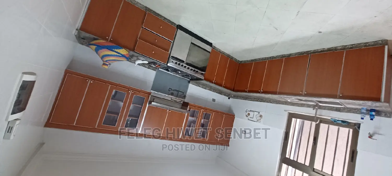Furnished 5bdrm House in አአ, Bole for sale