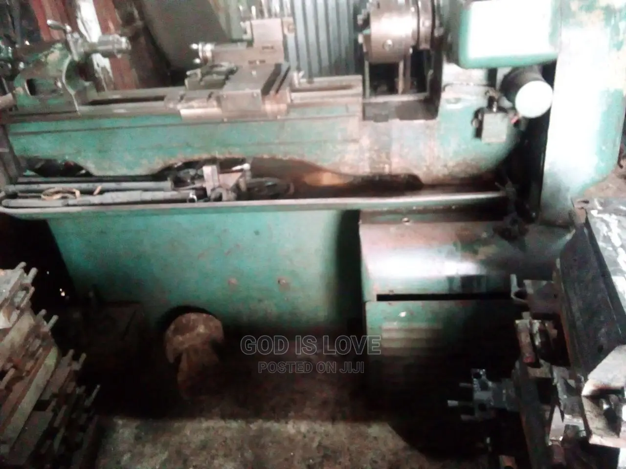 የሚሸጥ ቶርኖ Lathe Machine