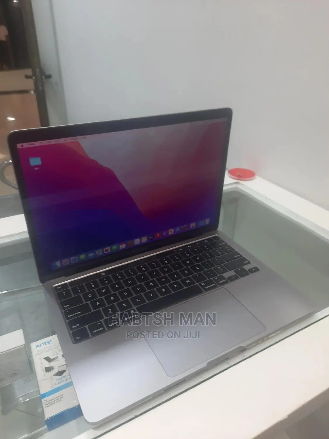New Laptop Apple MacBook Pro 16GB Intel Core I5 SSD 1T