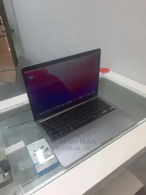 New Laptop Apple MacBook Pro M1 8GB Apple M1 Pro SSD 256GB