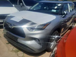 New Toyota Highlander 2023 Silver