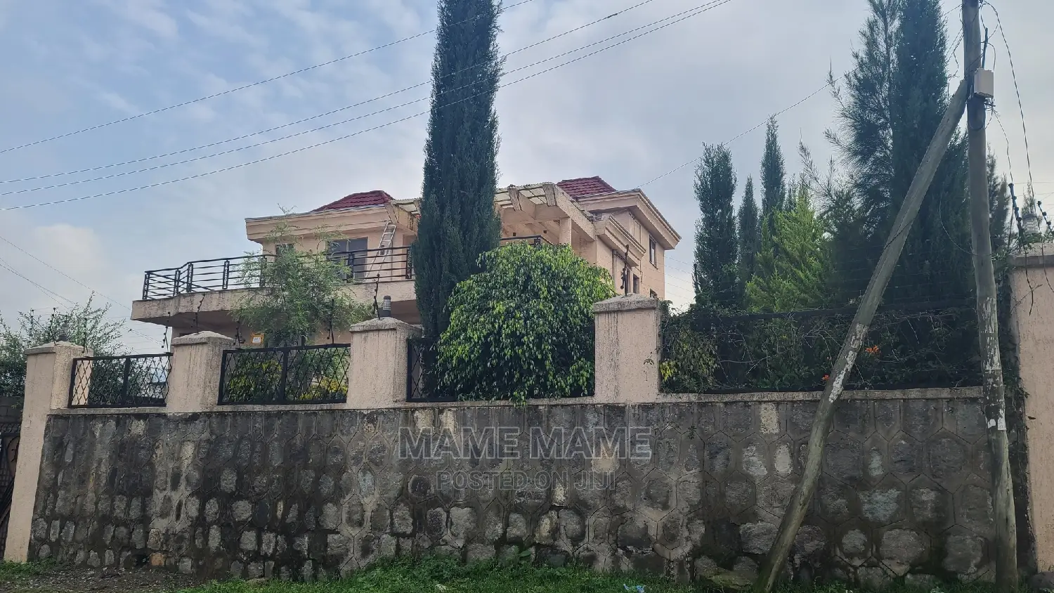 5bdrm House in Addis Abeba, Bole for sale
