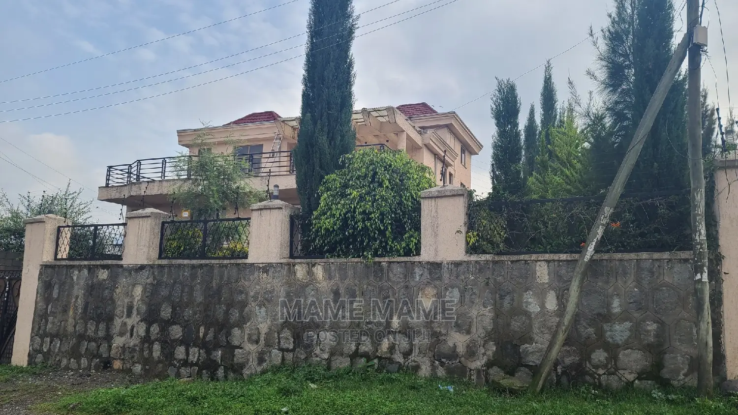 5bdrm House in Addis Abeba, Bole for sale