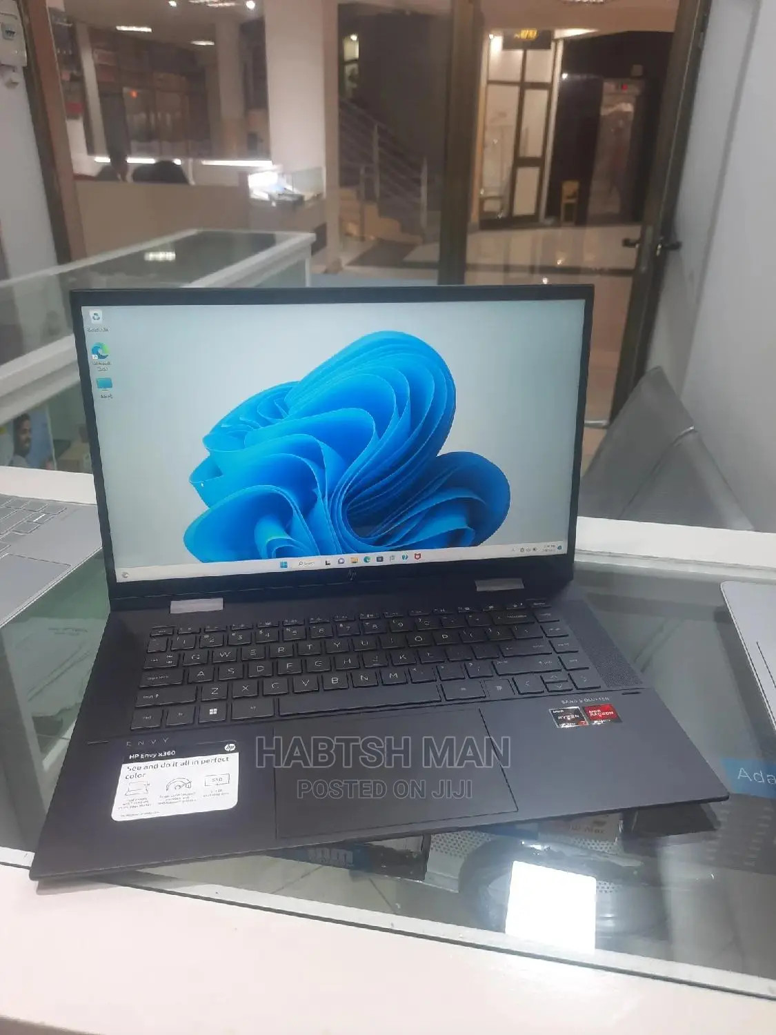 New Laptop HP Envy X360 16GB AMD Ryzen 7 SSD 512GB