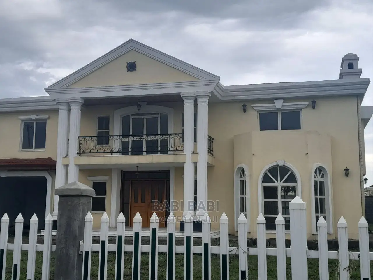 6bdrm House in Ccd, Yeka for sale
