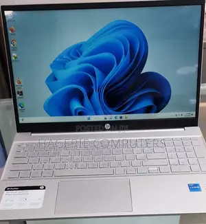 New Laptop HP Pavilion X2 10 12GB Intel Core I5 SSD 512GB