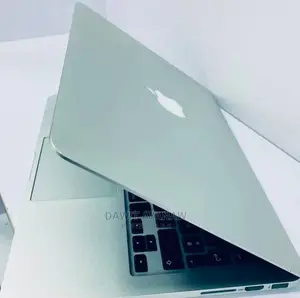 New Laptop Apple MacBook Pro 2015 8GB Intel Core I7 SSD 1T