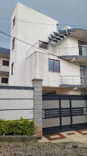 5bdrm House in Addis Abeba, Yeka for sale