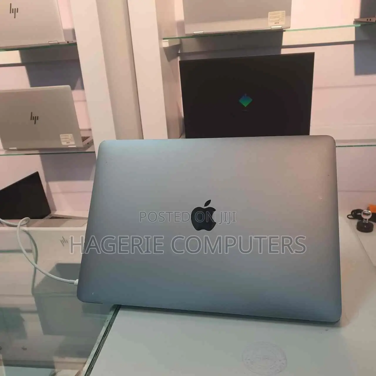 New Laptop Apple MacBook Pro 2016 8GB Intel Core I5 SSD 256GB