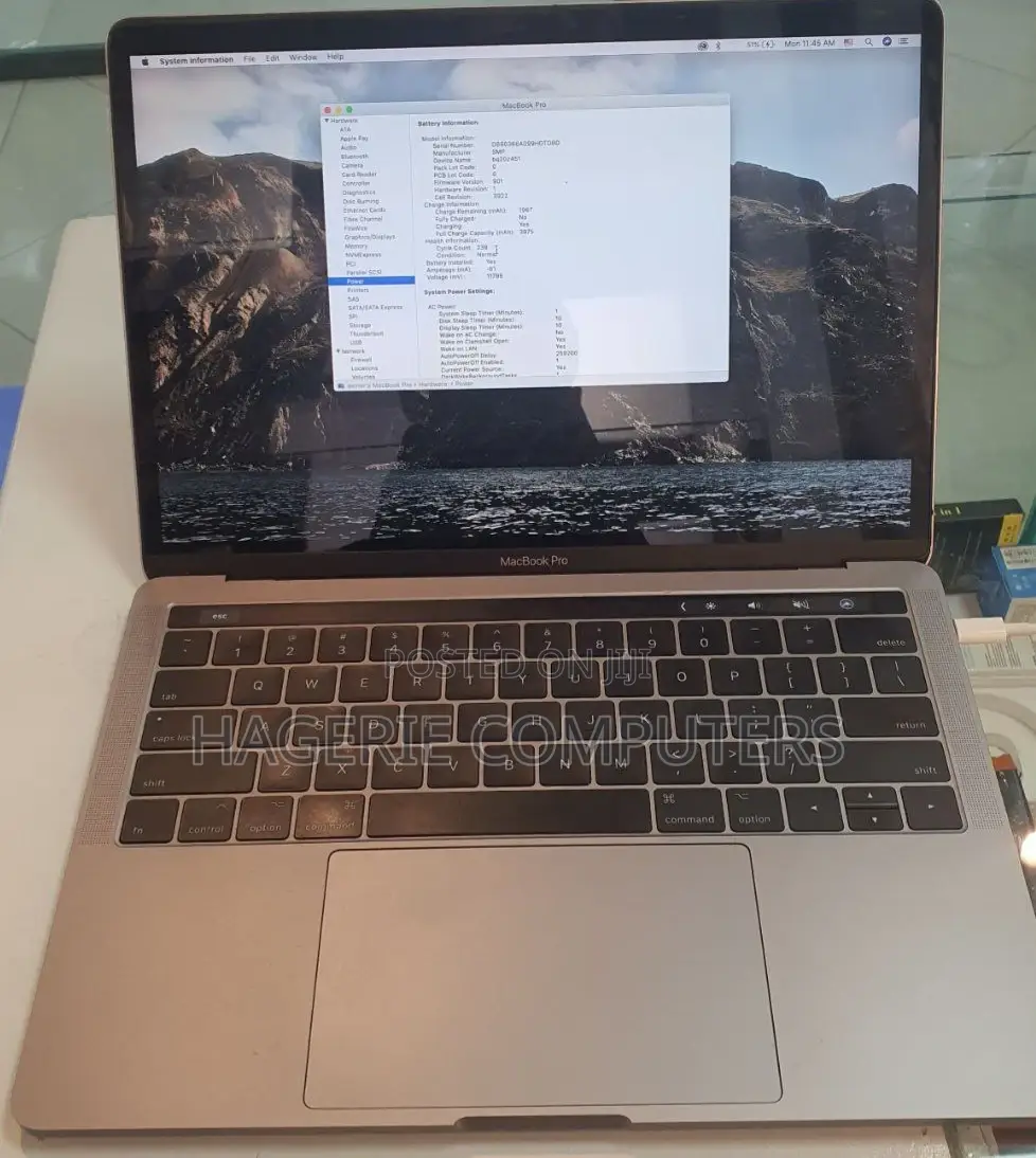 New Laptop Apple MacBook Pro 2016 8GB Intel Core I5 SSD 256GB