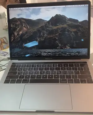 New Laptop Apple MacBook Pro 2016 8GB Intel Core I5 SSD 256GB