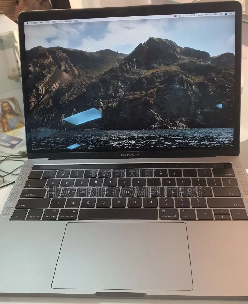 New Laptop Apple MacBook Pro 2016 8GB Intel Core I5 SSD 256GB