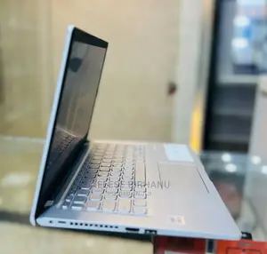New Laptop Asus 8GB Intel Core I3 SSD 256GB