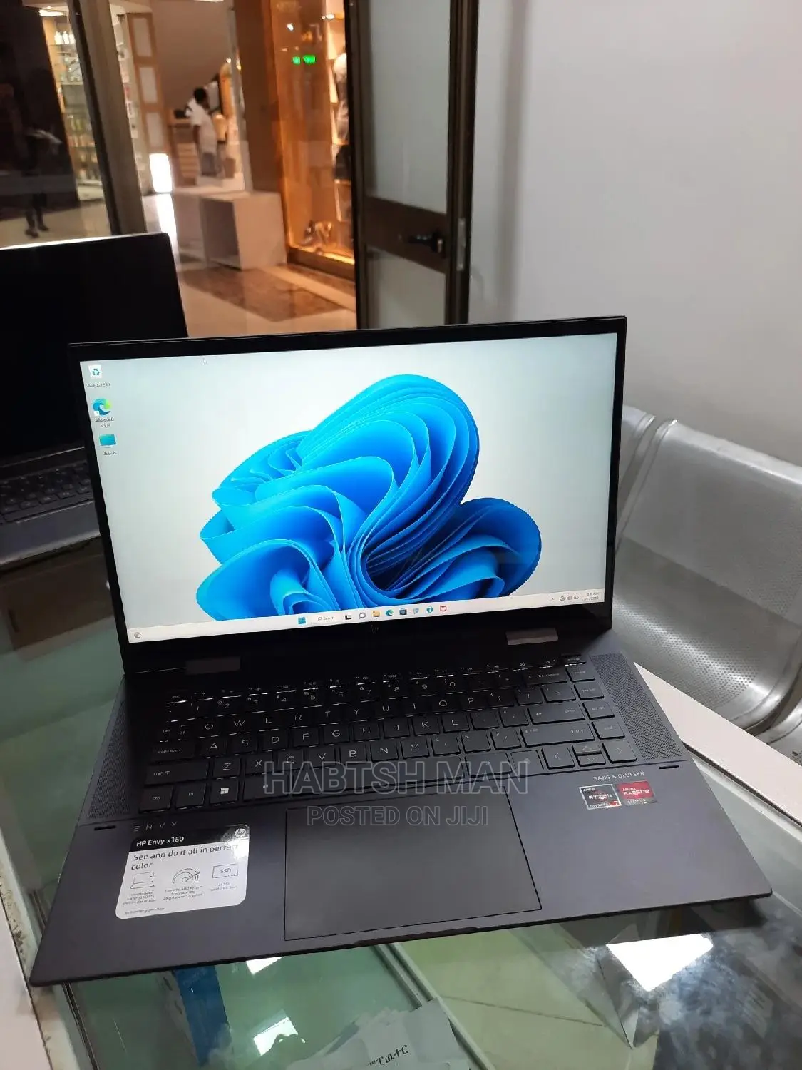 New Laptop HP Envy X360 16GB AMD Ryzen 7 SSD 512GB