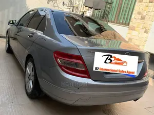 Mercedes-Benz C200 2009 Silver