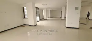 የሚከራይ ለቢሮ የሚሆን