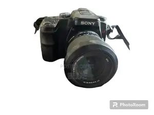Sony Alpha 100