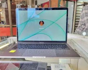 New Laptop Apple MacBook Pro 2020 M1 8GB Apple M1 SSD 256GB